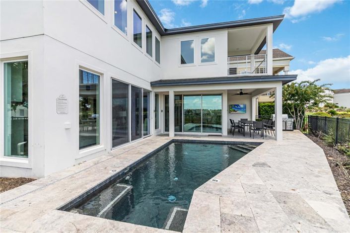 Image No.75-12 Bed Property for sale