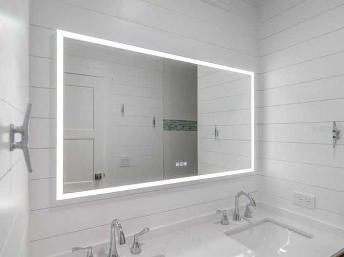 Image No.32-Propriété de 2 chambres à vendre à Holmes Beach