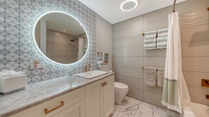 Image No.36-3 Bed Property for sale