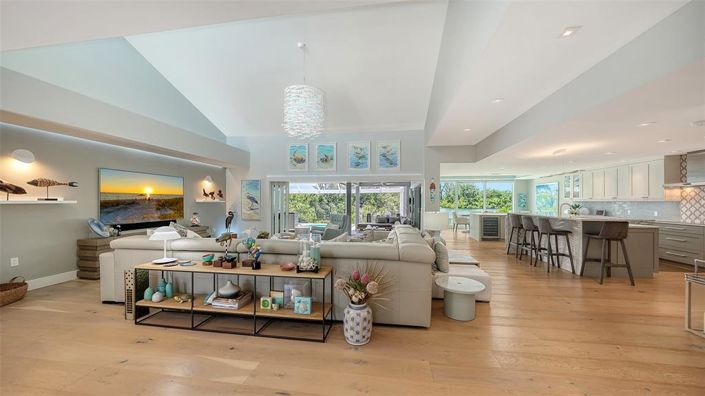 Image No.6-3 Bed Property for sale