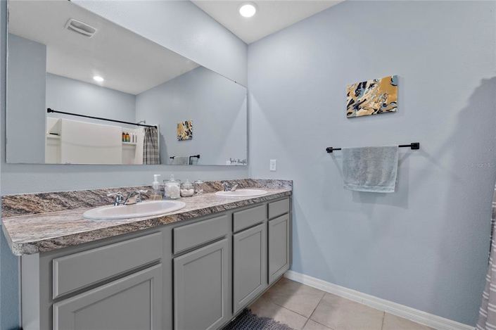 Image No.15-3 Bed Property for sale