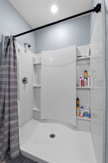 Image No.16-3 Bed Property for sale