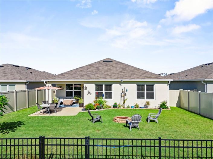 Image No.26-3 Bed Property for sale