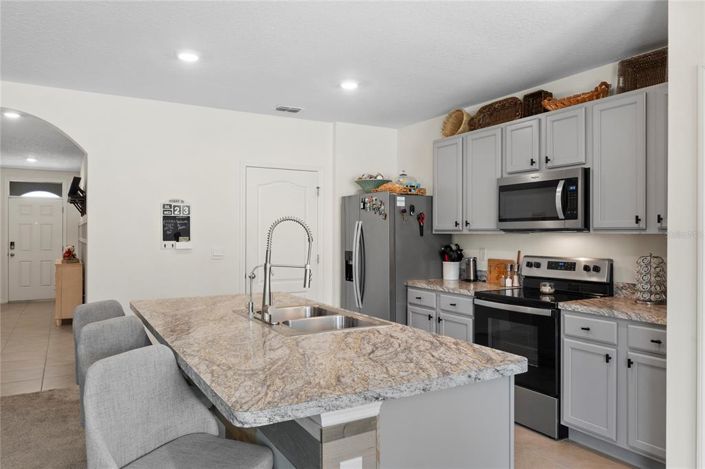 Image No.8-3 Bed Property for sale