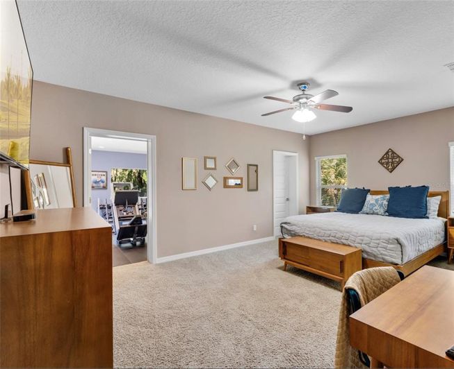 Image No.14-5 Bed Property for sale