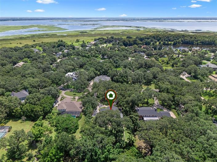 Image No.33-5 Bed Property for sale