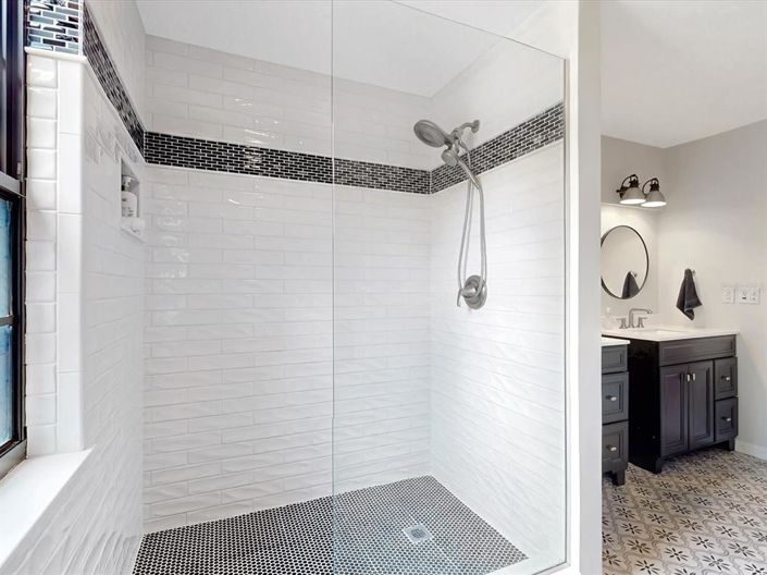 Image No.27-3 Bed Townhouse for sale