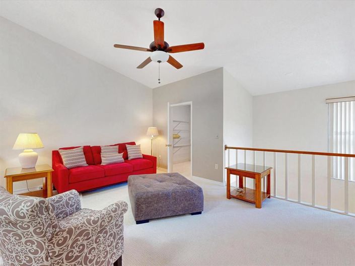 Image No.28-3 Bed Townhouse for sale