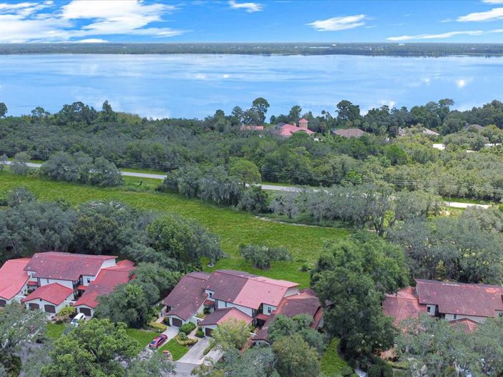 Image No.33-3 Bed Townhouse for sale