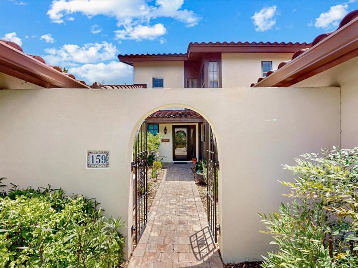 Image No.4-3 Bed Townhouse for sale