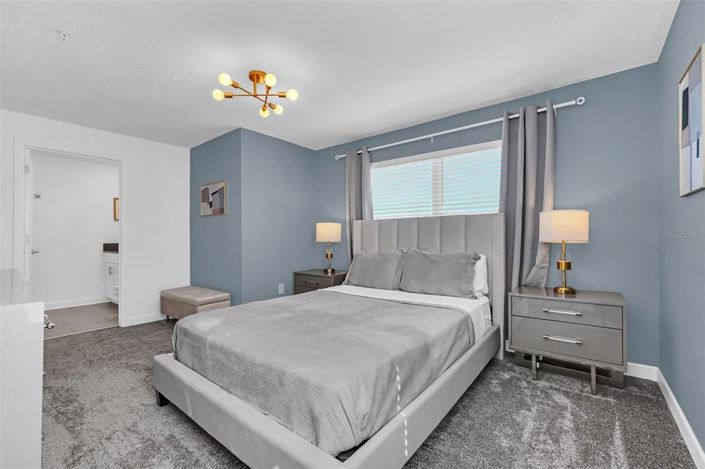 Image No.28-5 Bed Townhouse for sale