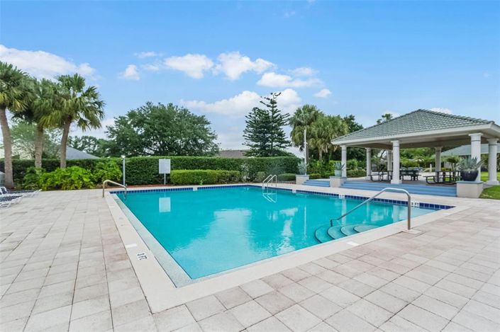 Image No.24-3 Bed Property for sale