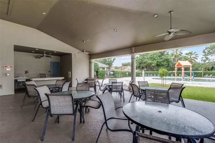 Image No.27-3 Bed Property for sale