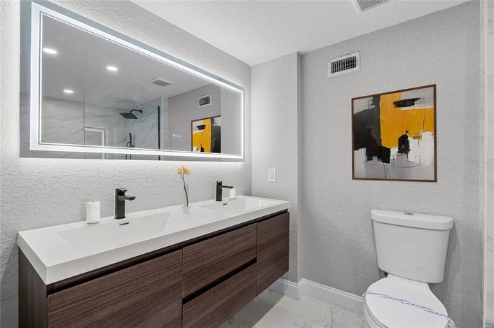 Image No.34-5 Bed Property for sale