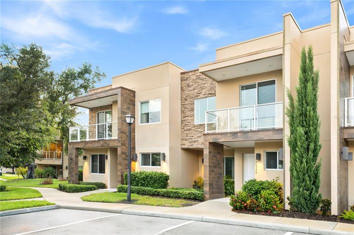 Image No.3-3 Bed Townhouse for sale