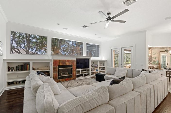 Image No.13-4 Bed Property for sale