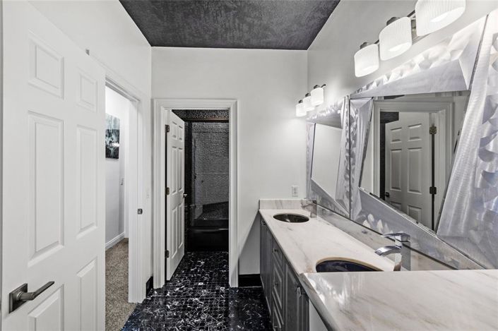 Image No.33-4 Bed Property for sale