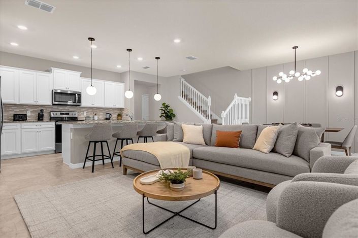 Image No.4-5 Bed Townhouse for sale