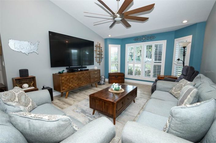 Image No.16-3 Bed Property for sale