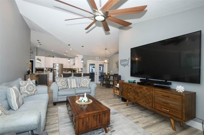 Image No.18-3 Bed Property for sale