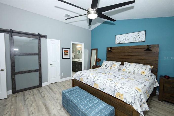 Image No.24-3 Bed Property for sale