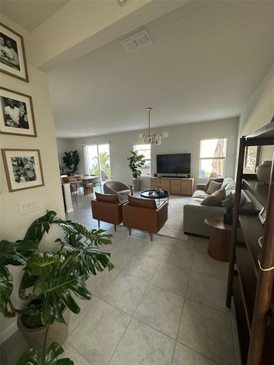 Image No.4-3 Bed Property for sale