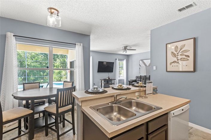 Image No.18-4 Bed Property for sale