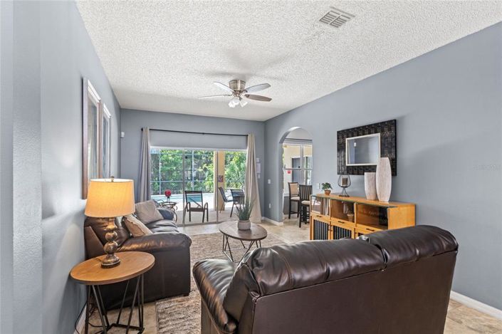 Image No.6-4 Bed Property for sale