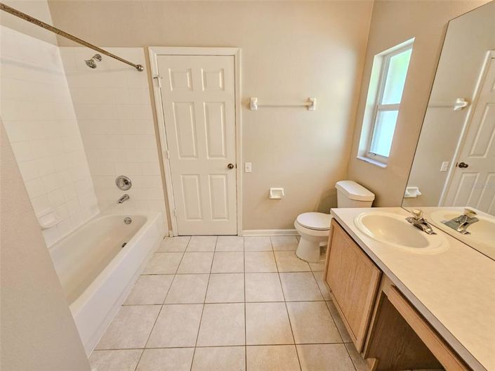 Image No.19-4 Bed Property for sale