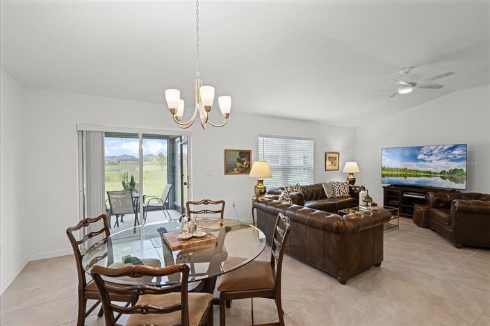 Image No.8-4 Bed Property for sale