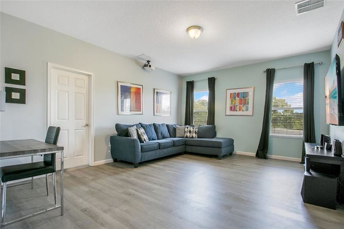 Image No.13-5 Bed Property for sale