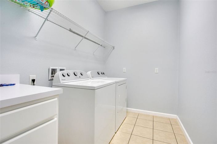 Image No.19-5 Bed Property for sale