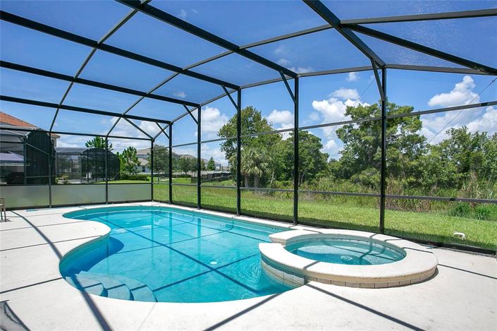 Image No.28-5 Bed Property for sale