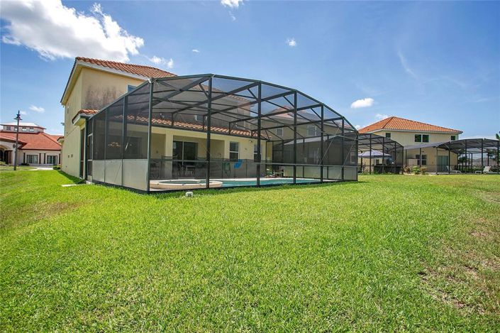 Image No.30-5 Bed Property for sale