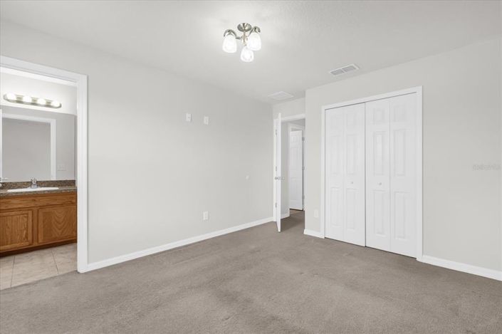 Image No.17-3 Bed Townhouse for sale