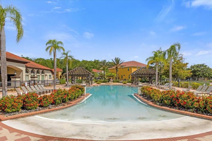 Image No.31-3 Bed Townhouse for sale