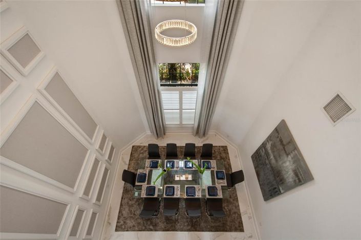 Image No.16-6 Bed Property for sale