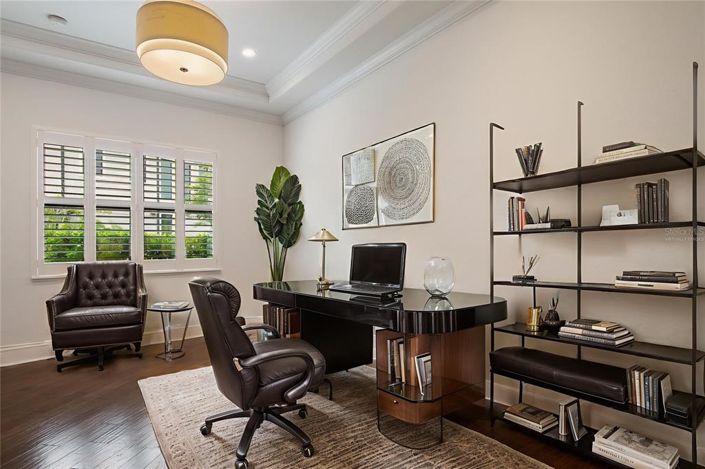 Image No.51-6 Bed Property for sale