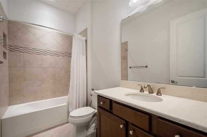 Image No.66-6 Bed Property for sale