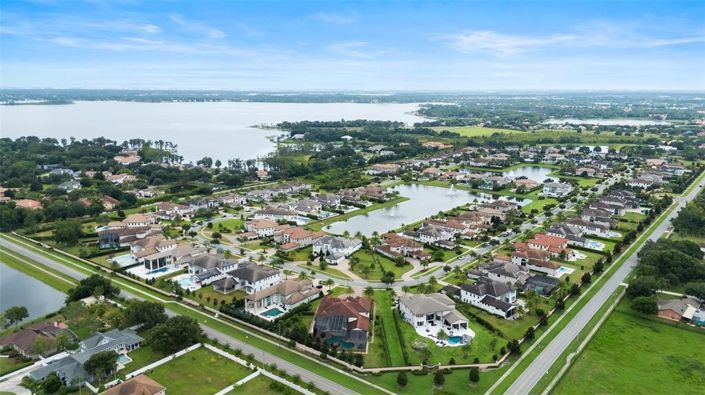 Image No.89-6 Bed Property for sale