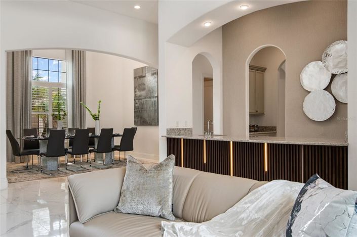 Image No.9-6 Bed Property for sale