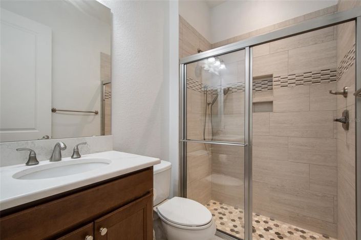 Image No.95-6 Bed Property for sale