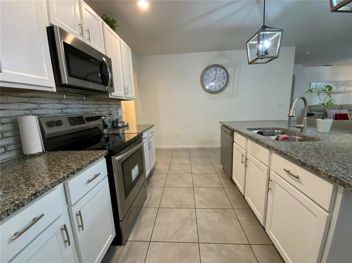 Image No.15-4 Bed Property for sale