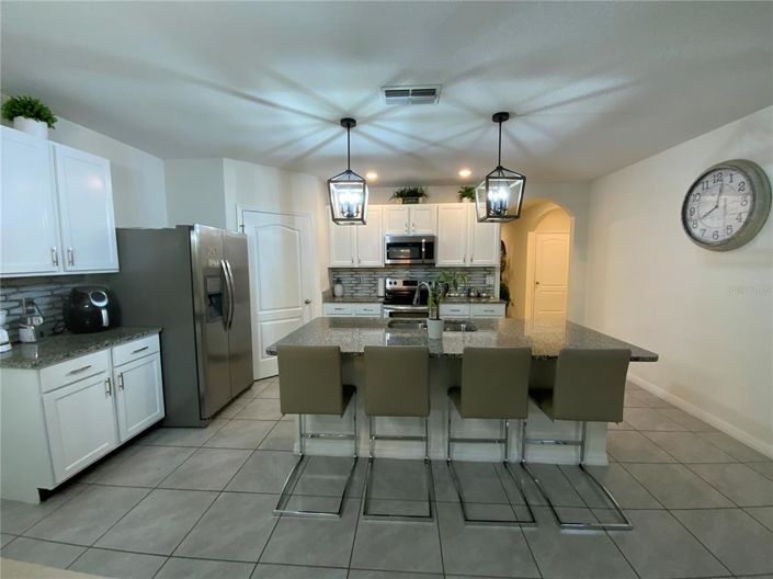 Image No.18-4 Bed Property for sale