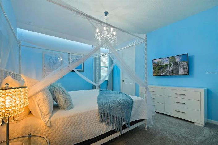 Image No.27-9 Bed Property for sale