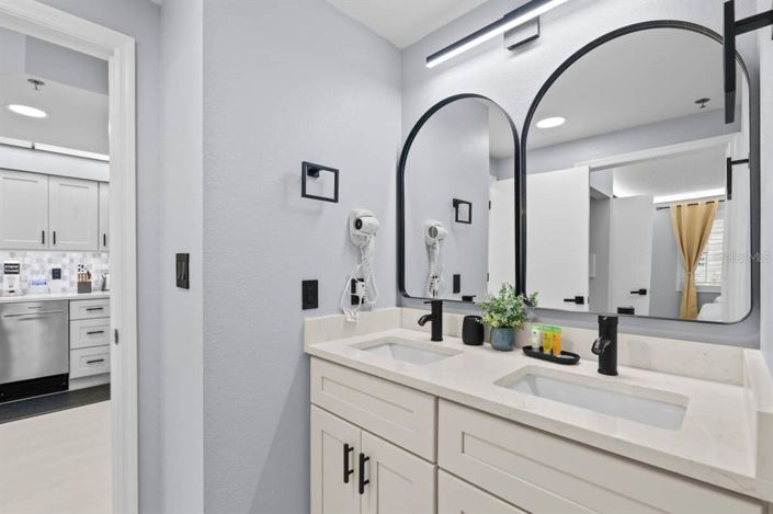 Image No.12-1 Bed Property for sale