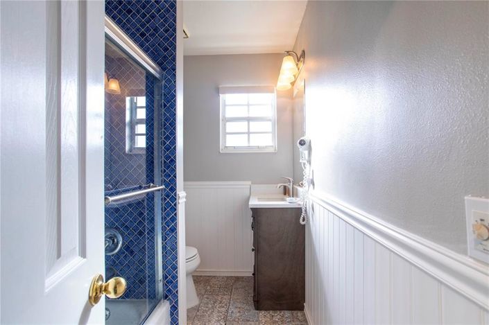 Image No.26-4 Bed Property for sale