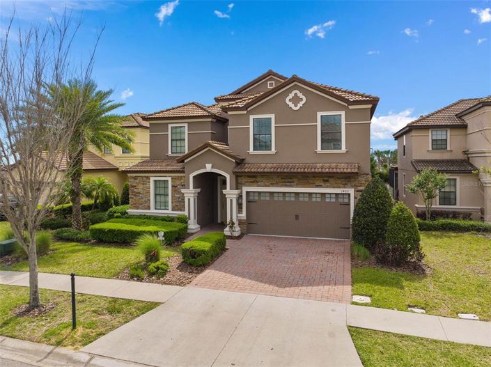 Image No.61-8 Bed Property for sale