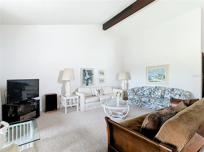 Image No.21-2 Bed Townhouse for sale