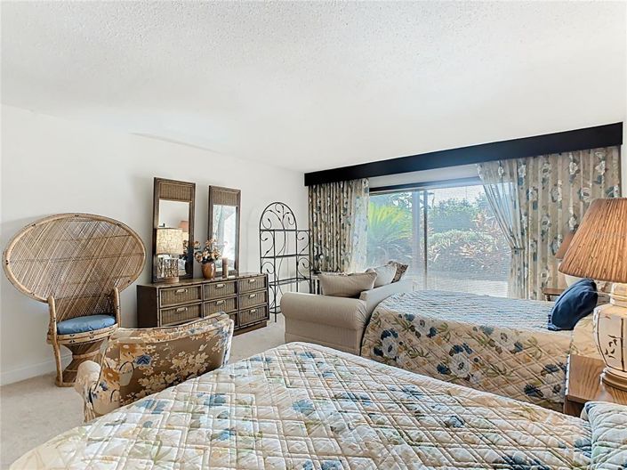 Image No.33-2 Bed Townhouse for sale